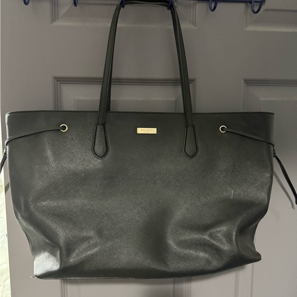 Kate spade large tote. Black. Very good condition. - Picture 2 of 3